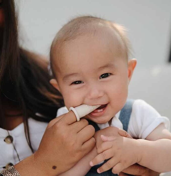 Mushie Finger dantų šepetėlis Blush/Shifting Sand