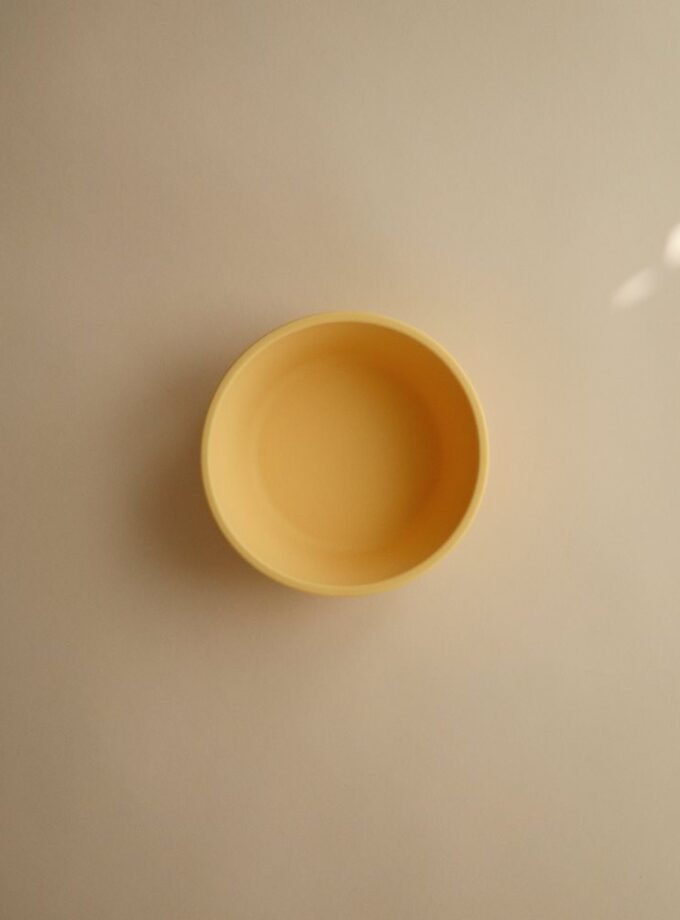 Mushie silikoninis prilimpantis dubuo - Pale Daffodil