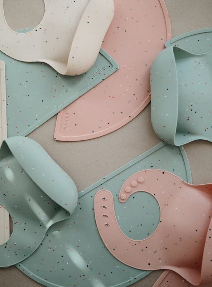 Musjie silikoninis seilinukas - Cambridge Blue Confetti