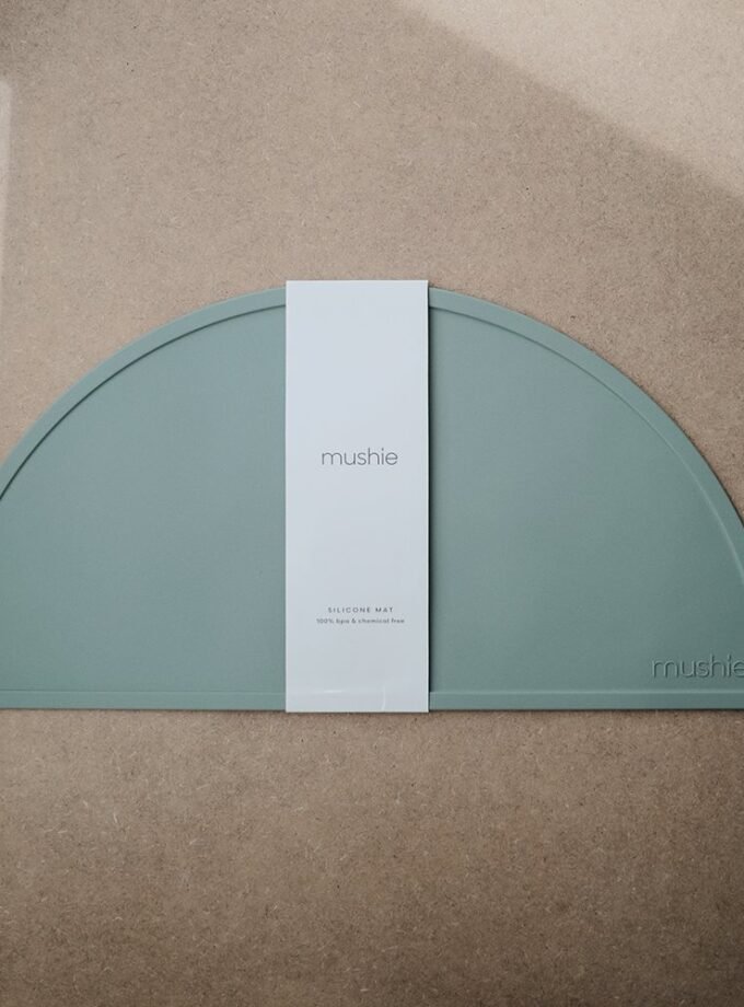 Mushie silikoninis padėkliukas - Cambridge Blue