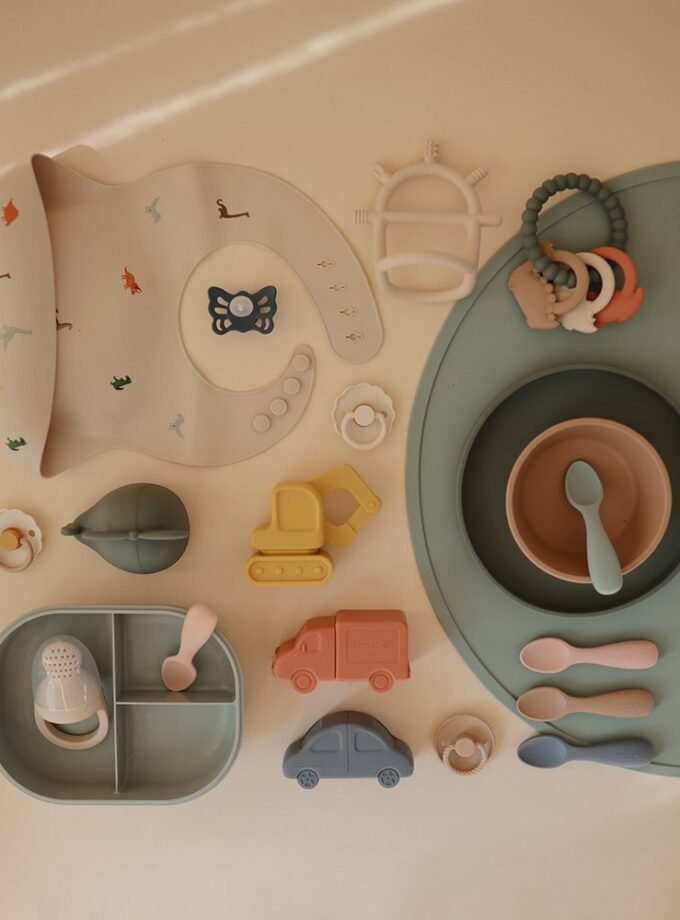 Mushie silikoniniai šaukšteliai 2 vnt - Dried Thyme/Natural