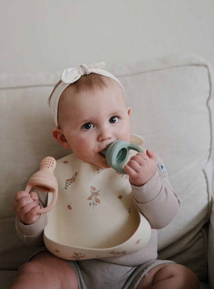 Mushie silikoninis šviežio maisto laikiklis 2 vnt - Shifting Sands