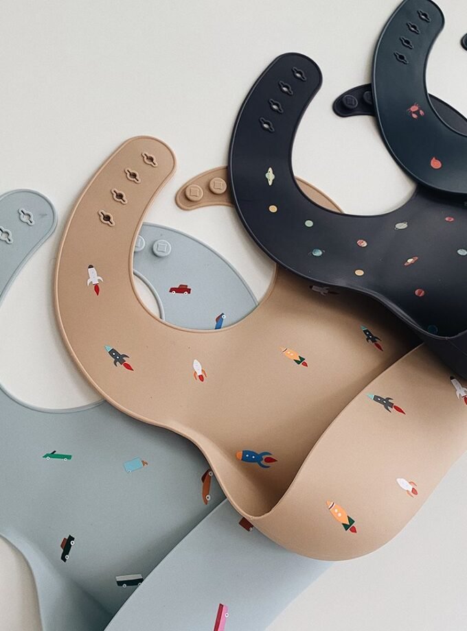 Musjie silikoninis seilinukas - Shells Smoke