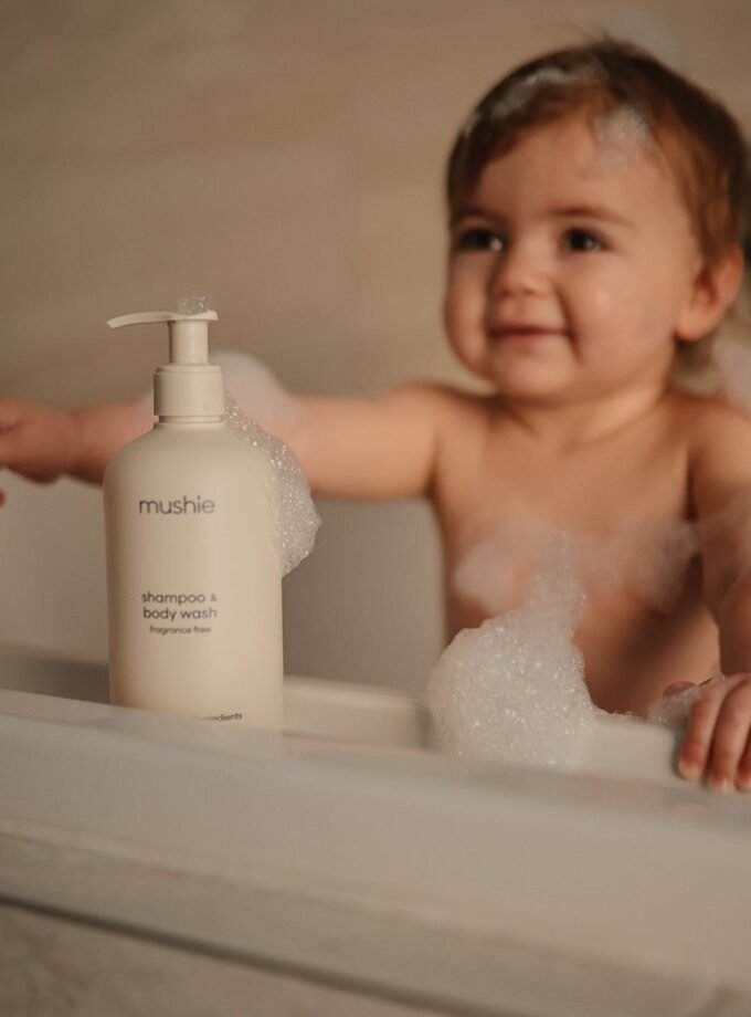 Mushie kūdikių šampūnas ir kūno prausiklis be kvapų Cosmos - 400 ml
