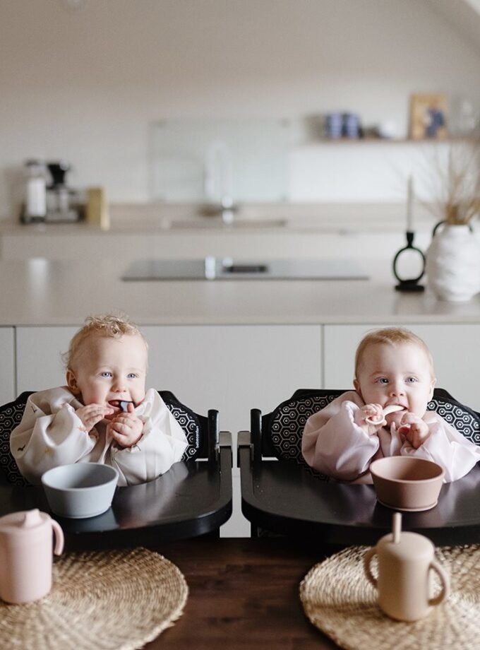 Mushie maži silikoniniai šaukšteliai 2 vnt - Natural/Shifting Sand