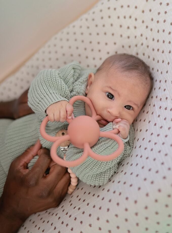 Mushie Rattle kramtukas - Daisy