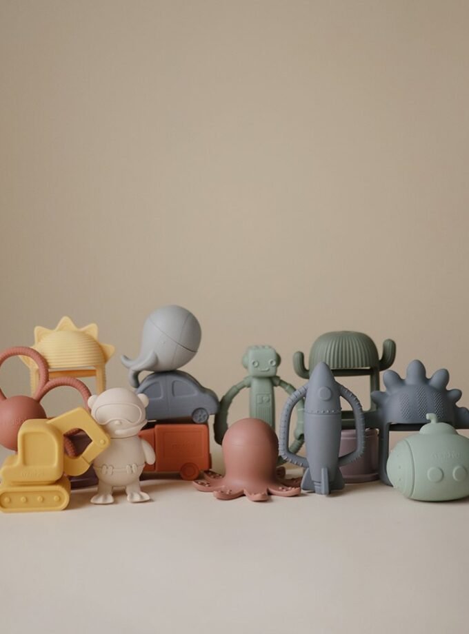 Mushie Rocket Rattle Teether - Tradewinds