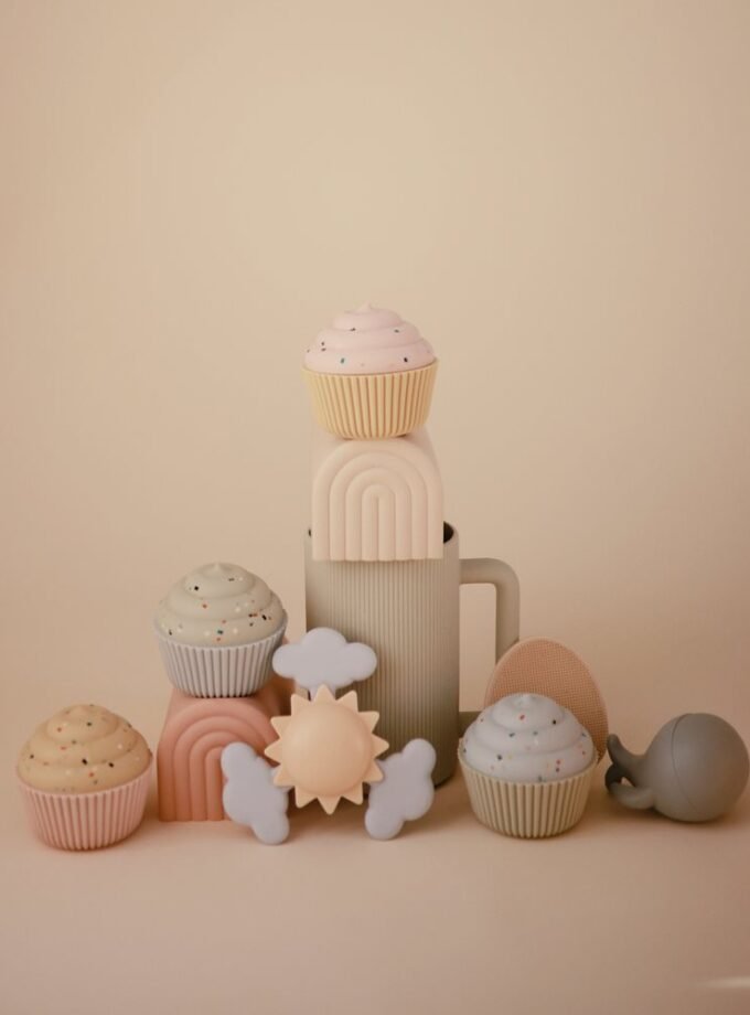 Mushie prilimpantis žaislas - Spinner - Sunshine