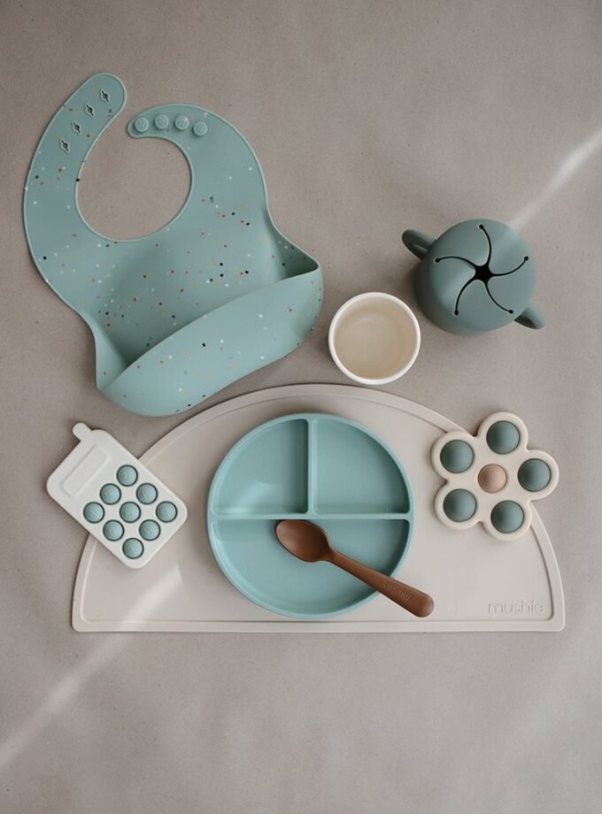 Mushie Flower spaudžiamasis žaislas - Dried Thyme/Natural/Shifting Sand