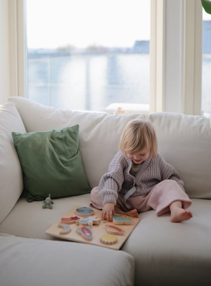 Mushie Wooden Puzzle - Space