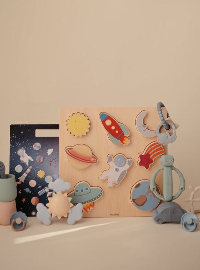 Mushie Wooden Puzzle - Space