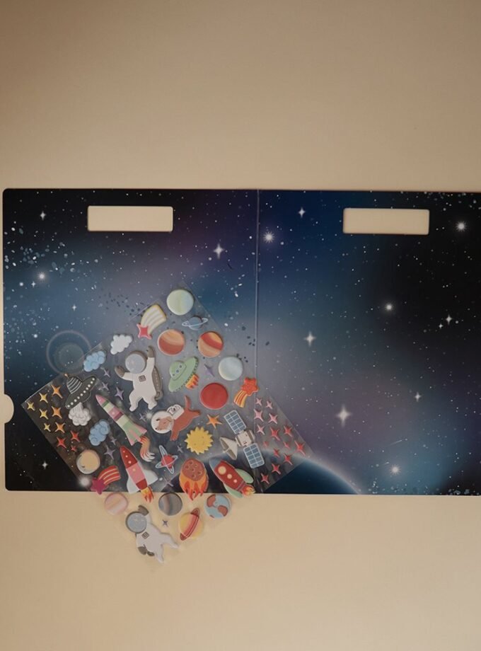 Daugkartinio naudojimo lipdukų rinkinys Mushie – Space